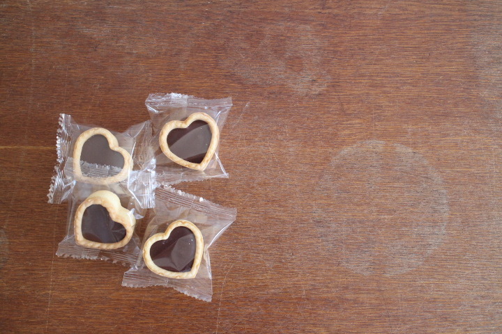 今日作業場にバレンタインのチョコレートを届けたのです...