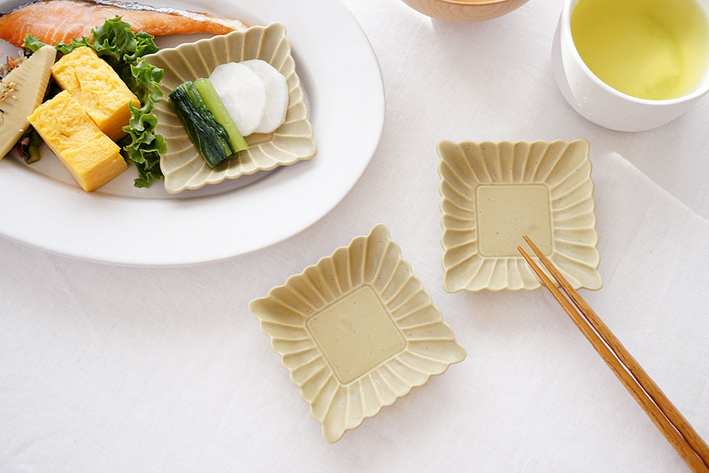 ピスタチオ マーガレット正方深小皿