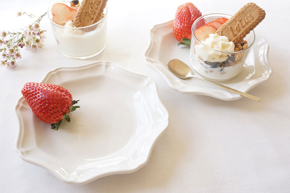 白い西洋八角皿 中