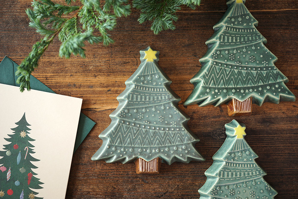 クリスマスツリーの小さな台皿