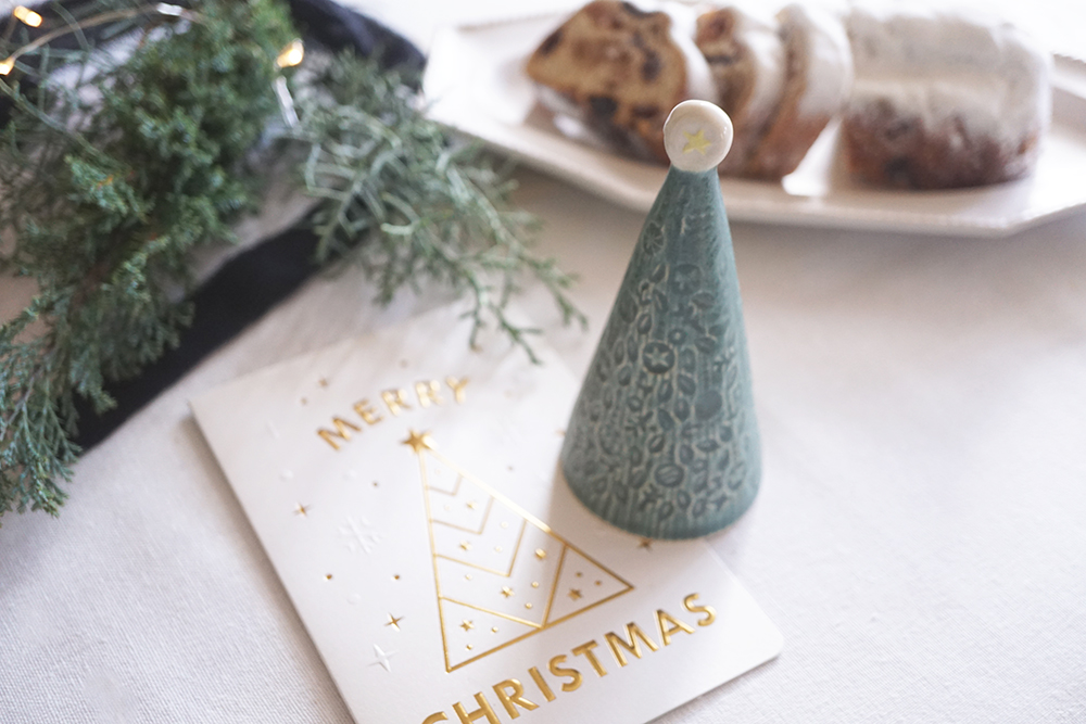 クリスマスツリーの置物