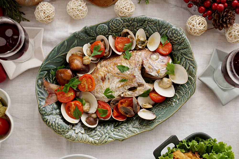 銅緑釉 クリスマスリース皿